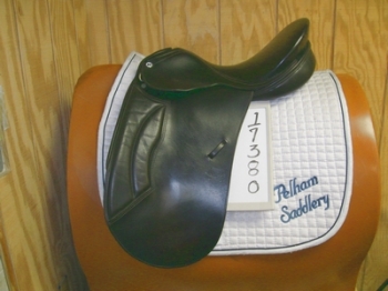 Pelham Saddlery: Barnsby Raven Used Dressage Saddle 17